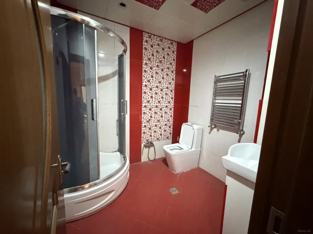 Kirayə verilir 2 otaqlı mənzil 90 m²