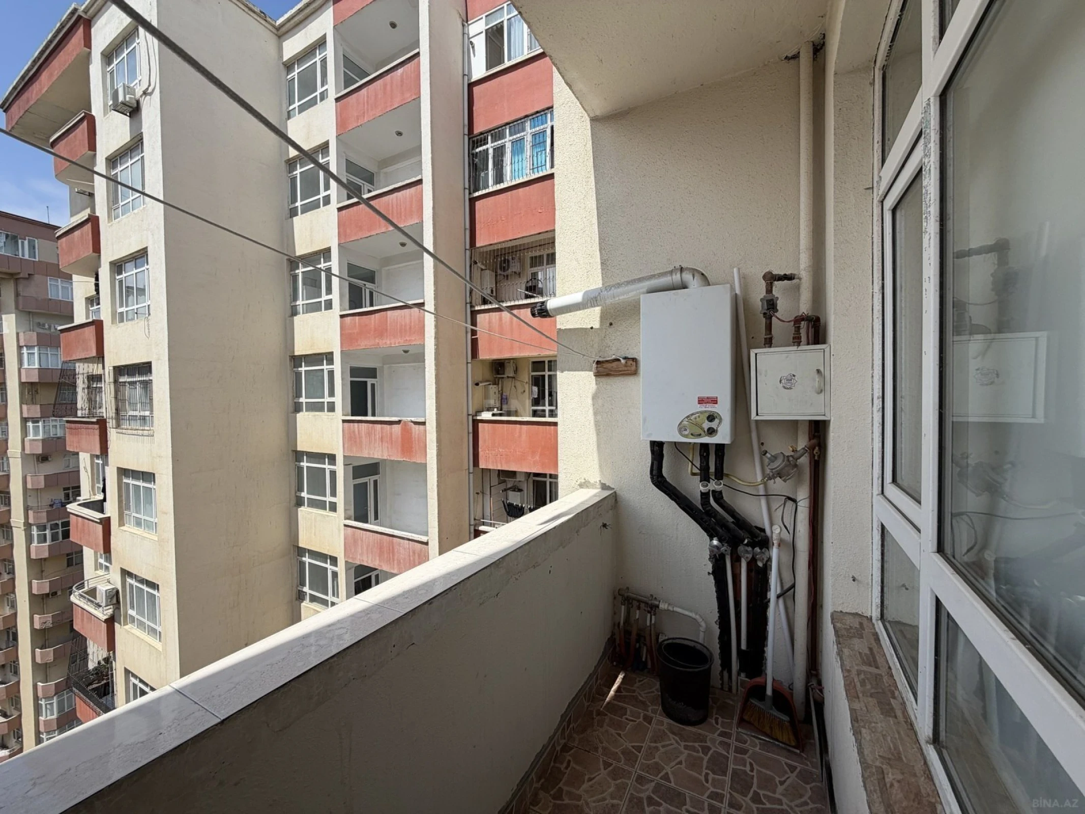 Kirayə verilir 2 otaqlı mənzil 90 m²