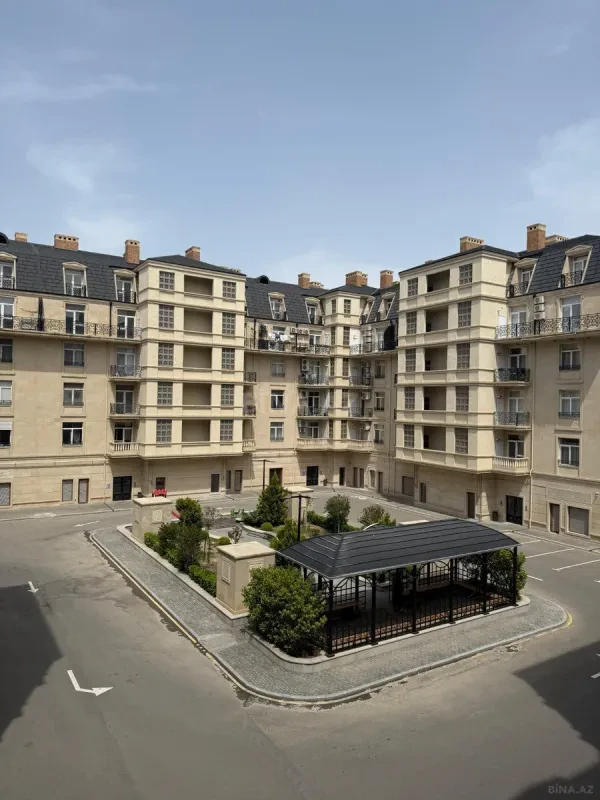 Kirayə verilir 5 otaqlı ofis 210 m²