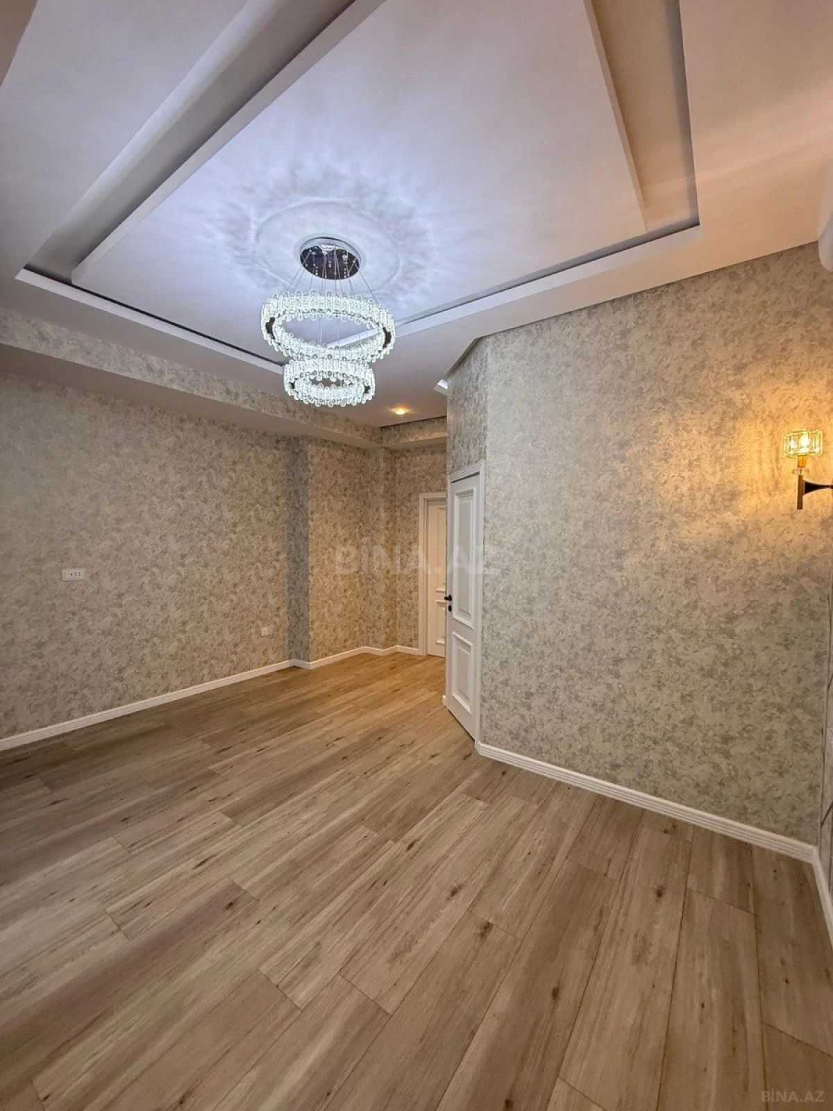 Kirayə verilir 5 otaqlı ofis 210 m²