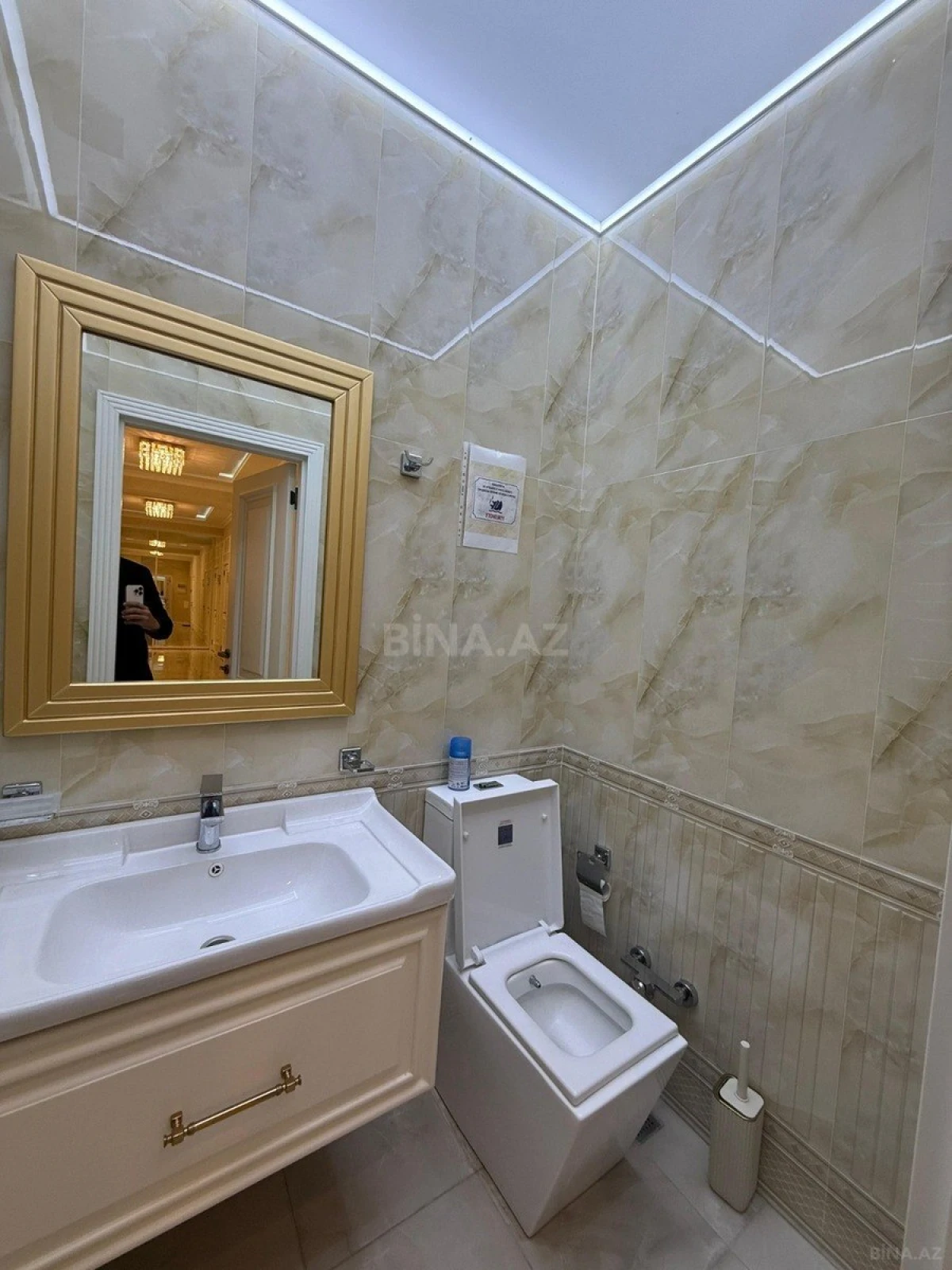 Kirayə verilir 5 otaqlı ofis 210 m²