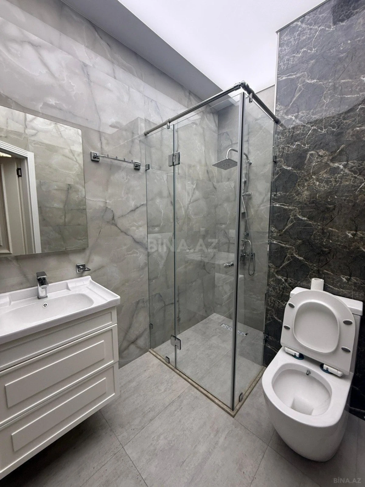 Kirayə verilir 5 otaqlı ofis 210 m²