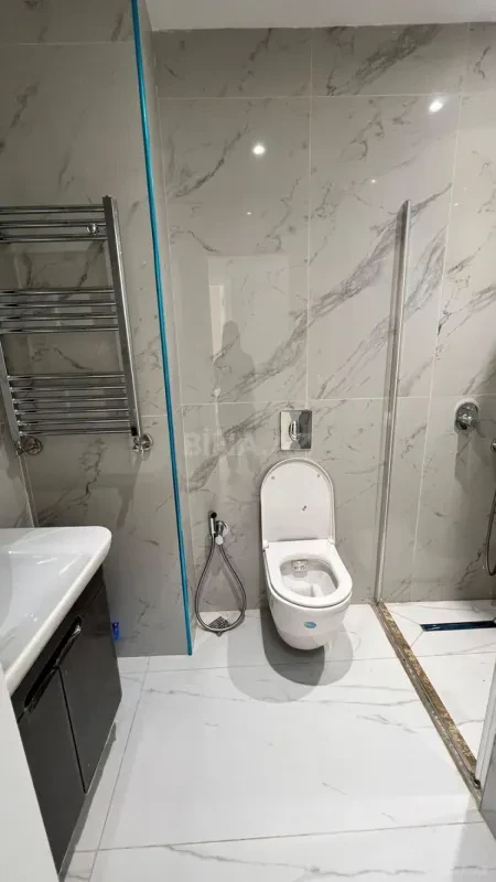 Kirayə verilir 2 otaqlı mənzil 41 m²