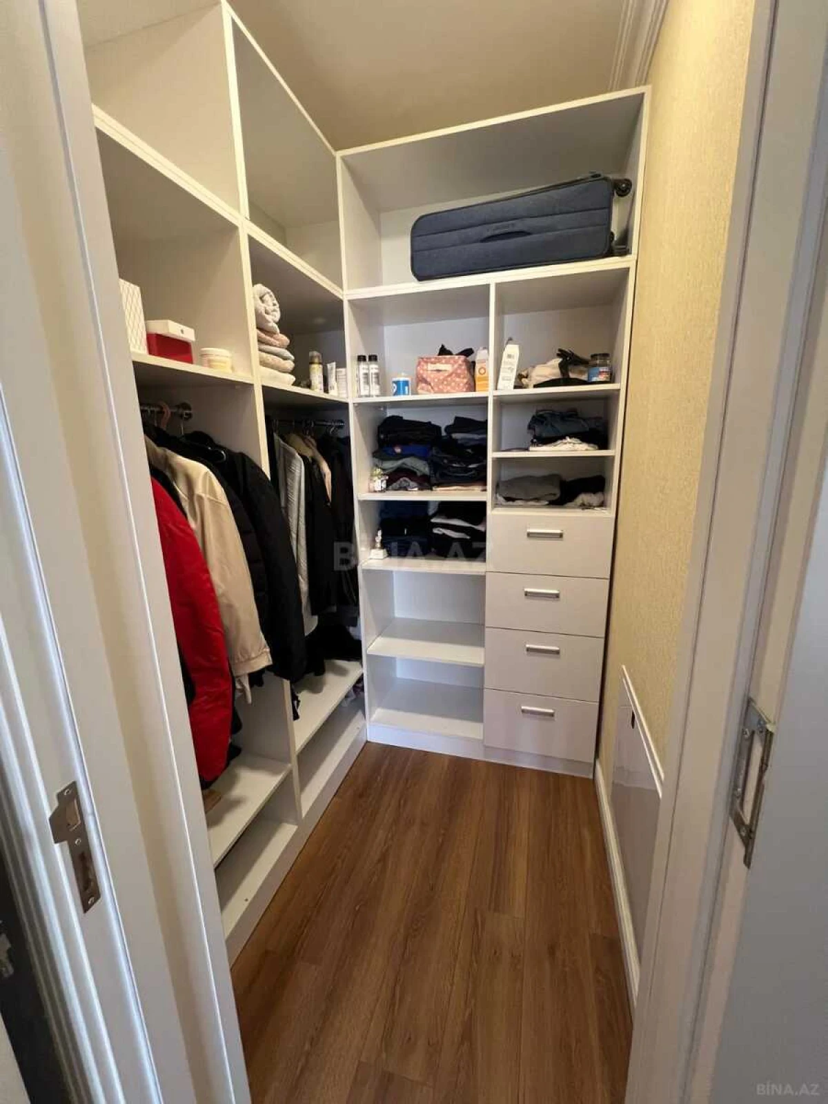 Satılır 7 otaqlı həyət evi 500 m²