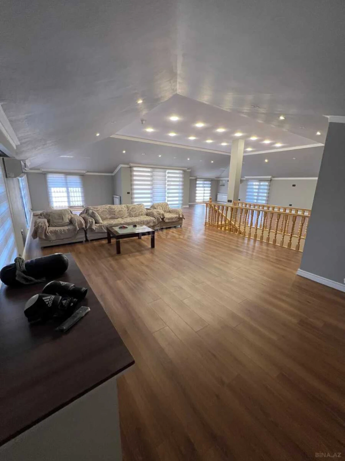 Satılır 7 otaqlı həyət evi 500 m²