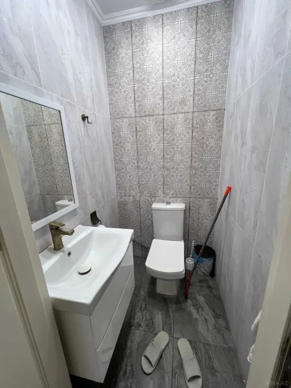 Satılır 7 otaqlı həyət evi 500 m²