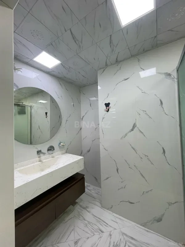 Satılır 3 otaqlı mənzil 110 m²