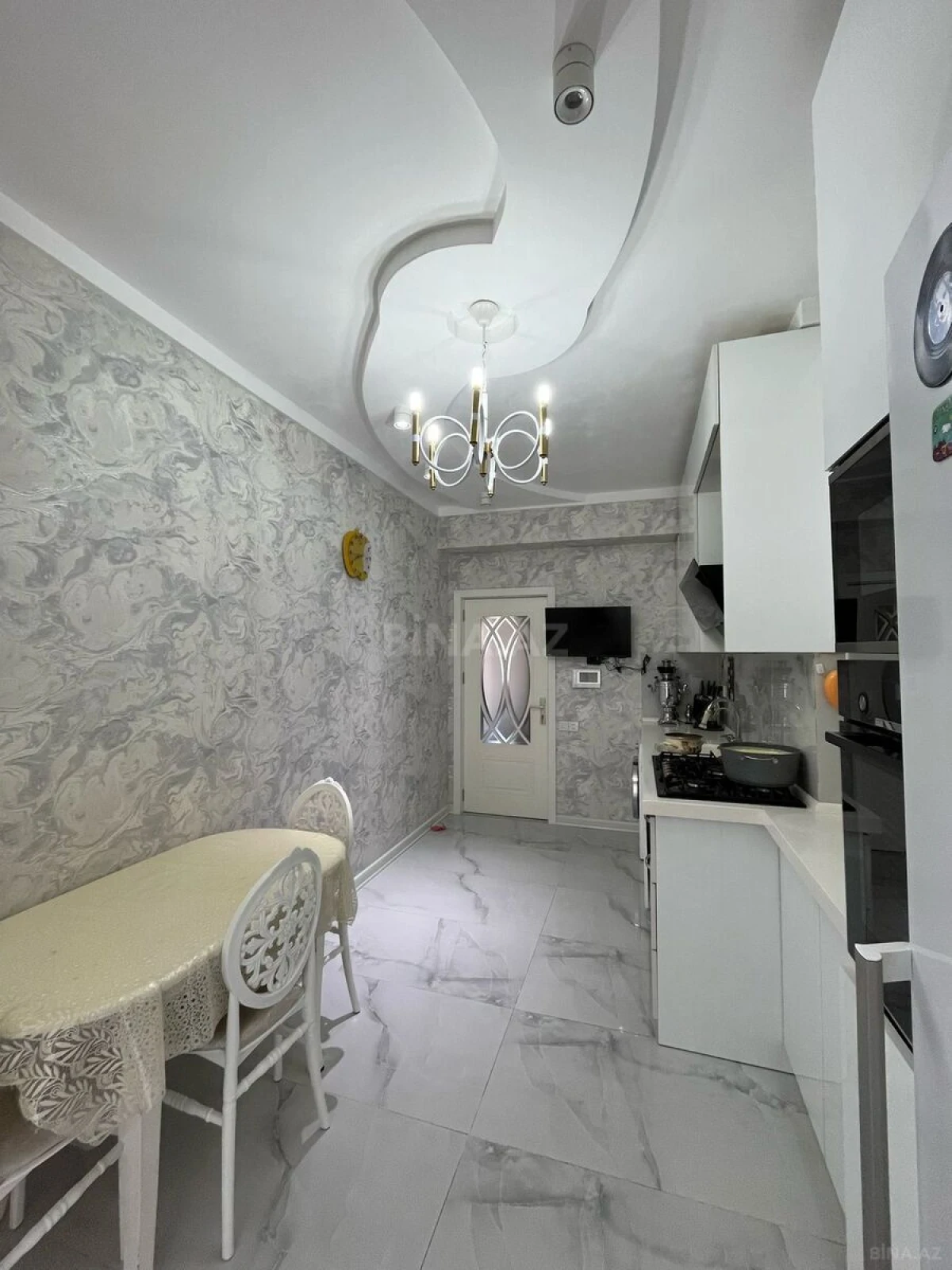 Satılır 3 otaqlı mənzil 110 m²