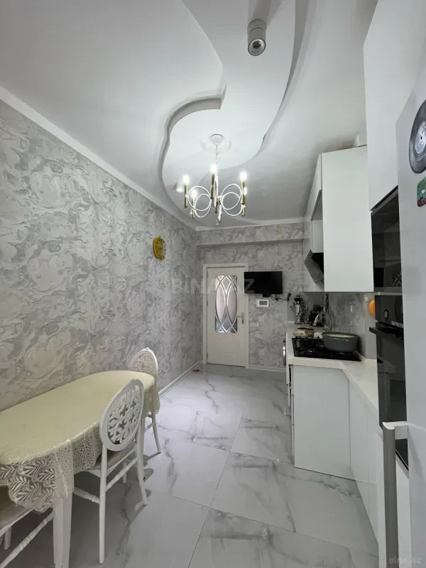 Satılır 3 otaqlı mənzil 110 m²