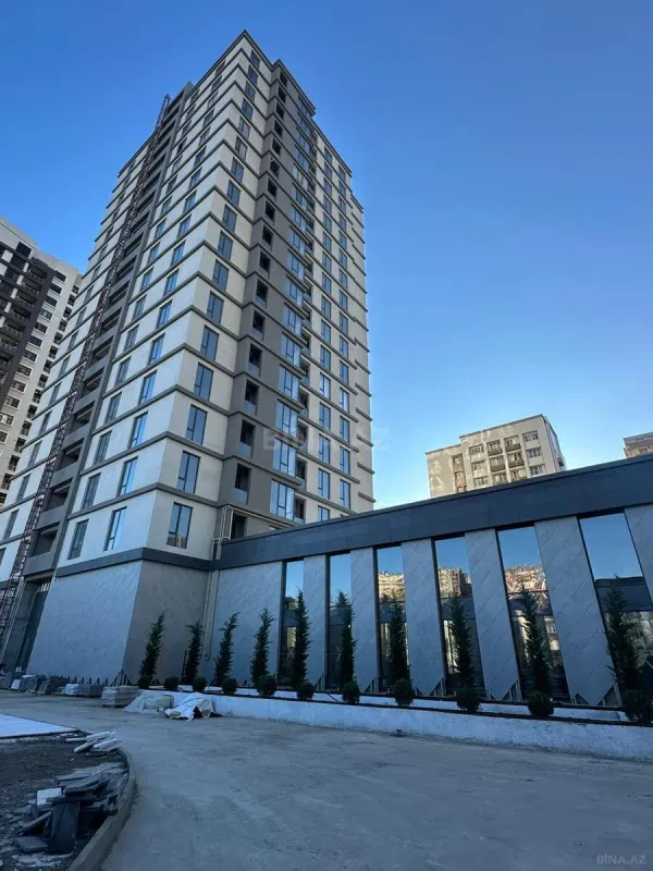 Satılır 3 otaqlı mənzil 133 m²