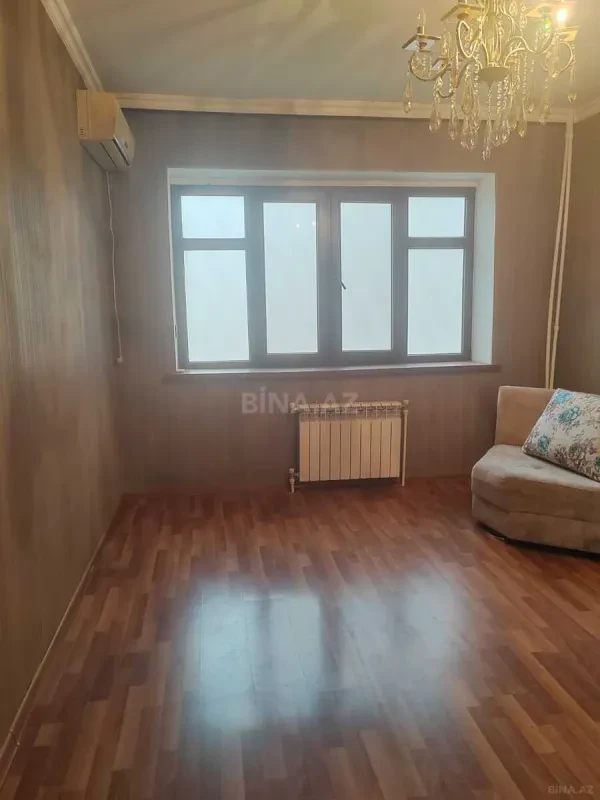 Satılır 4 otaqlı mənzil 91 m²