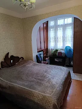 Satılır 4 otaqlı mənzil 110 m²