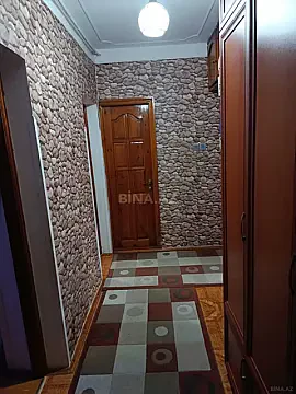 Satılır 4 otaqlı mənzil 110 m²