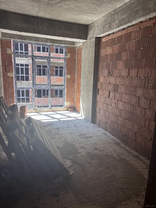 Satılır 2 otaqlı mənzil 100 m²