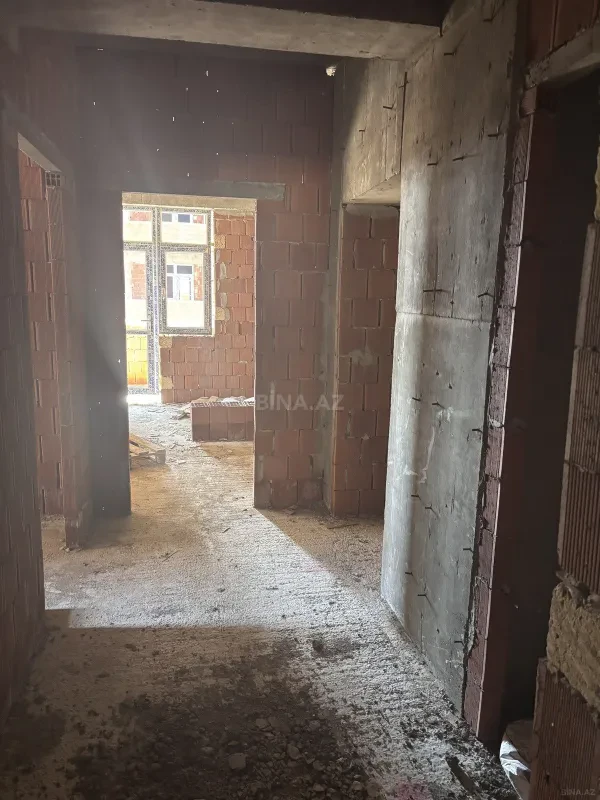 Satılır 2 otaqlı mənzil 100 m²