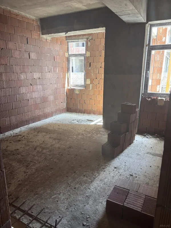 Satılır 2 otaqlı mənzil 100 m²