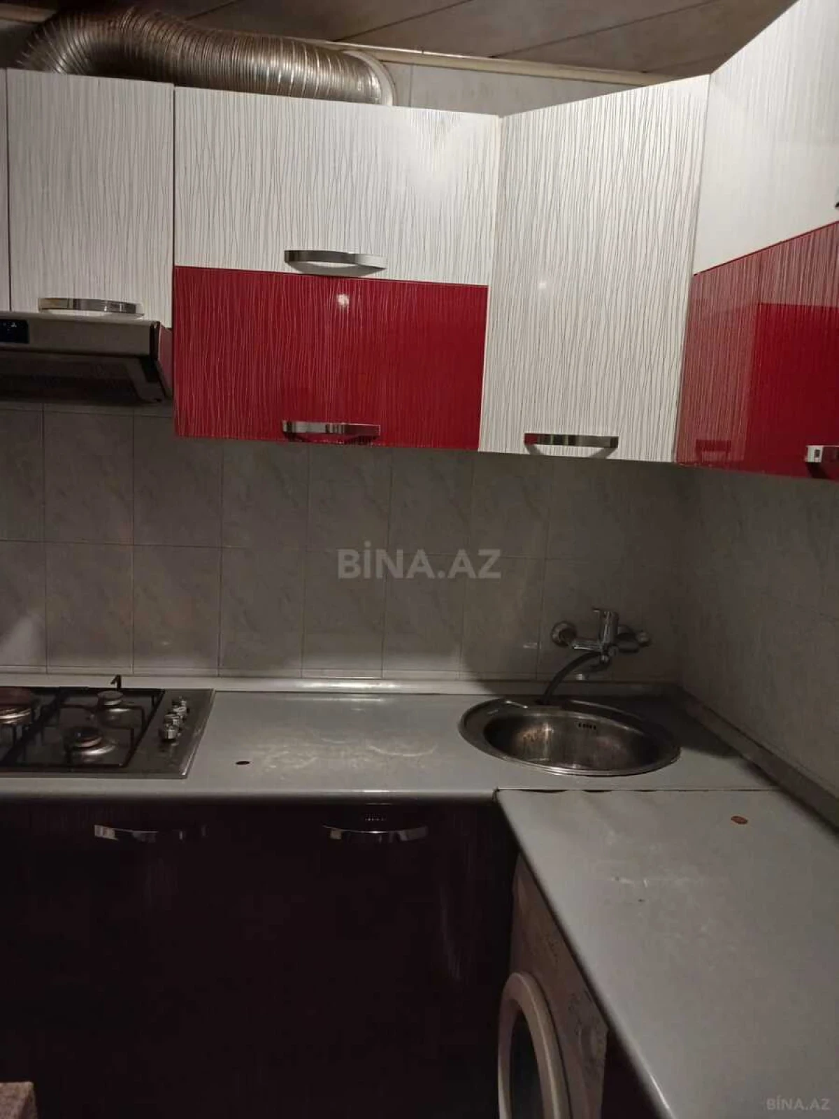 Kirayə verilir 2 otaqlı mənzil 60 m²