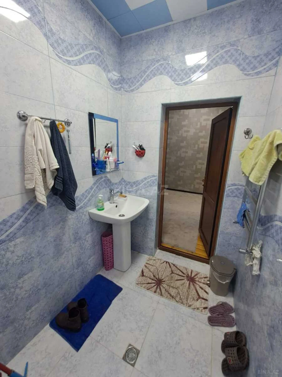 Satılır 4 otaqlı həyət evi 185 m²
