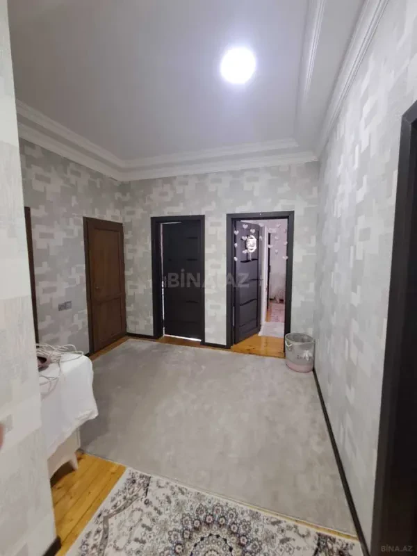 Satılır 4 otaqlı həyət evi 185 m²