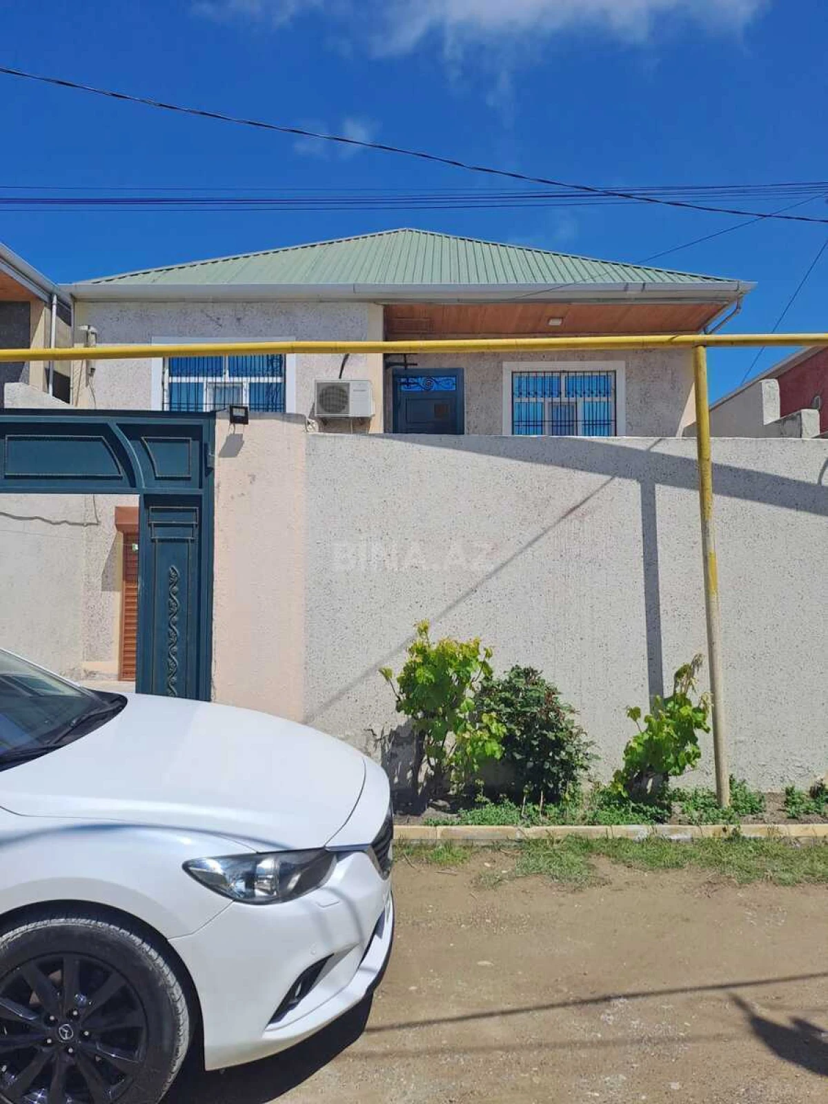 Satılır 4 otaqlı həyət evi 185 m²