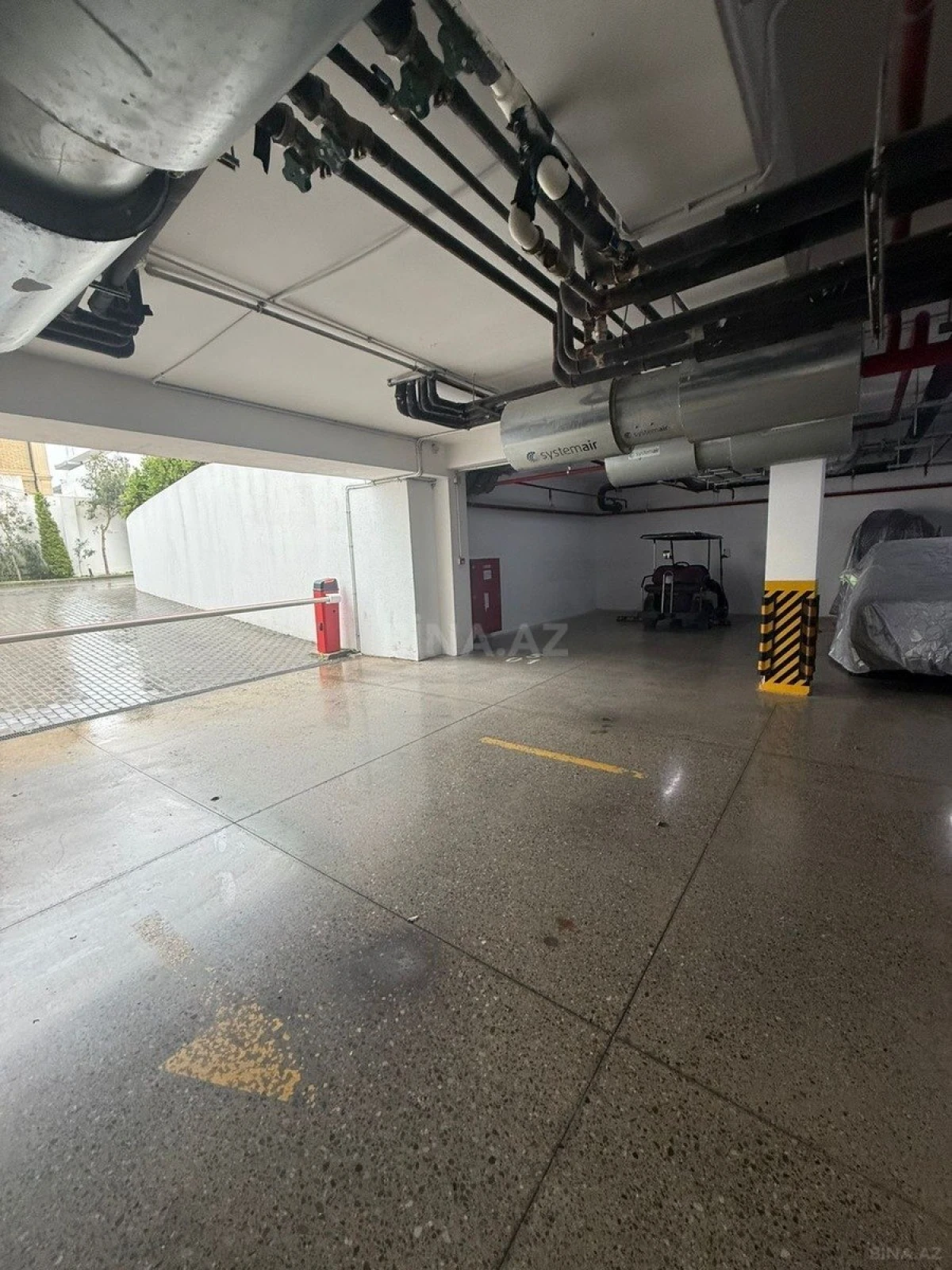Satılır 3 otaqlı mənzil 93 m²
