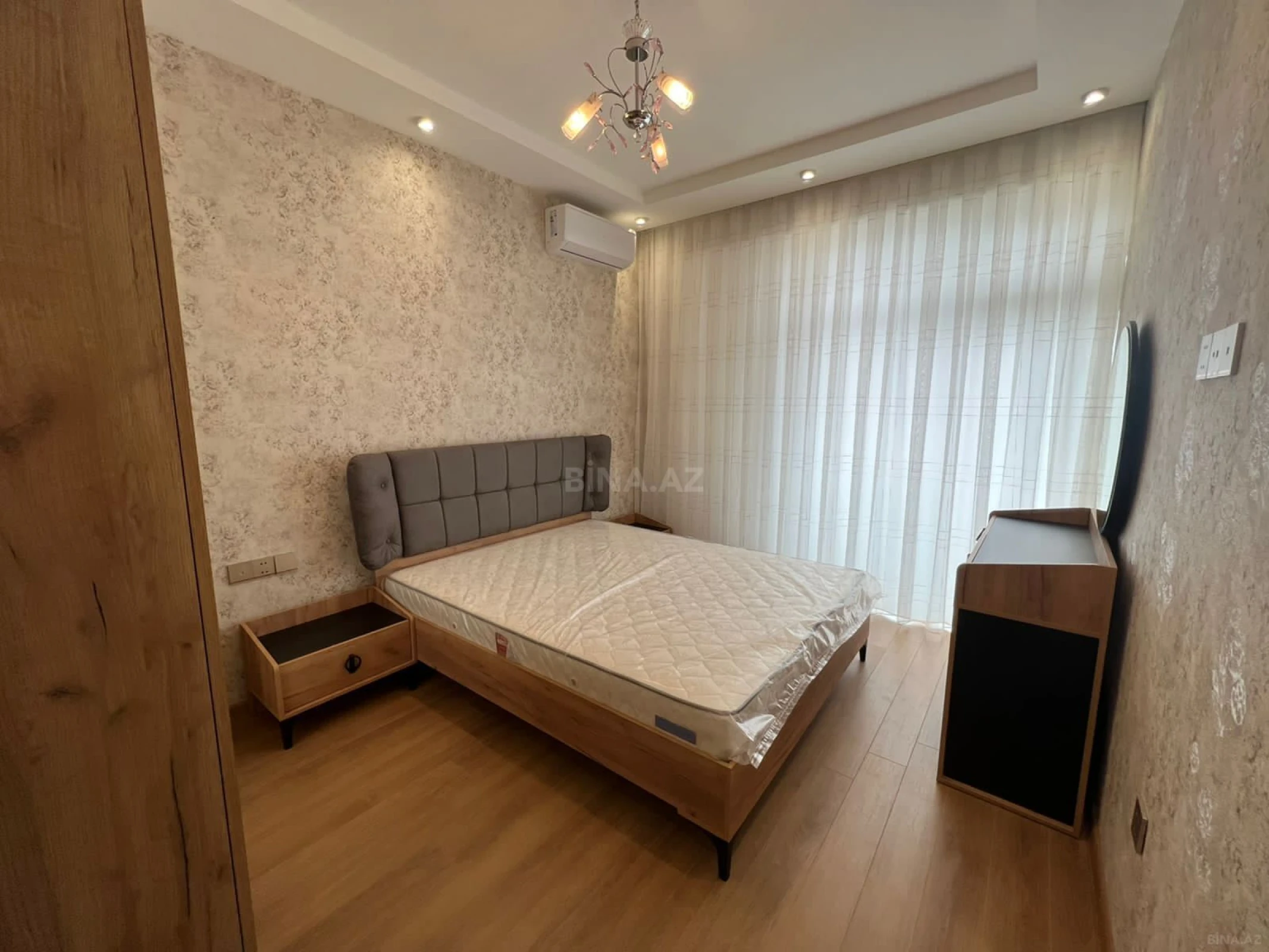 Kirayə verilir 2 otaqlı mənzil 65 m²