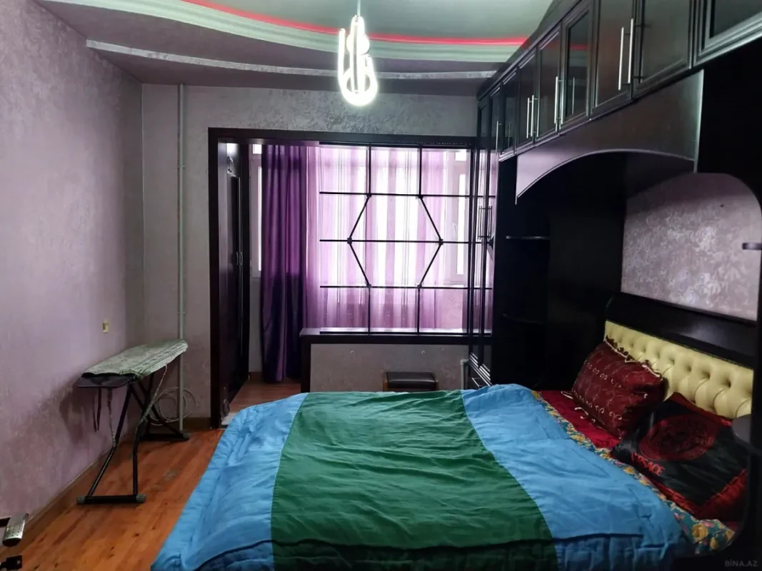 Kirayə verilir 2 otaqlı mənzil 68 m²