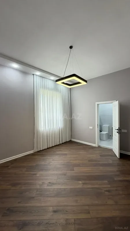 Satılır 4 otaqlı həyət evi 140 m²