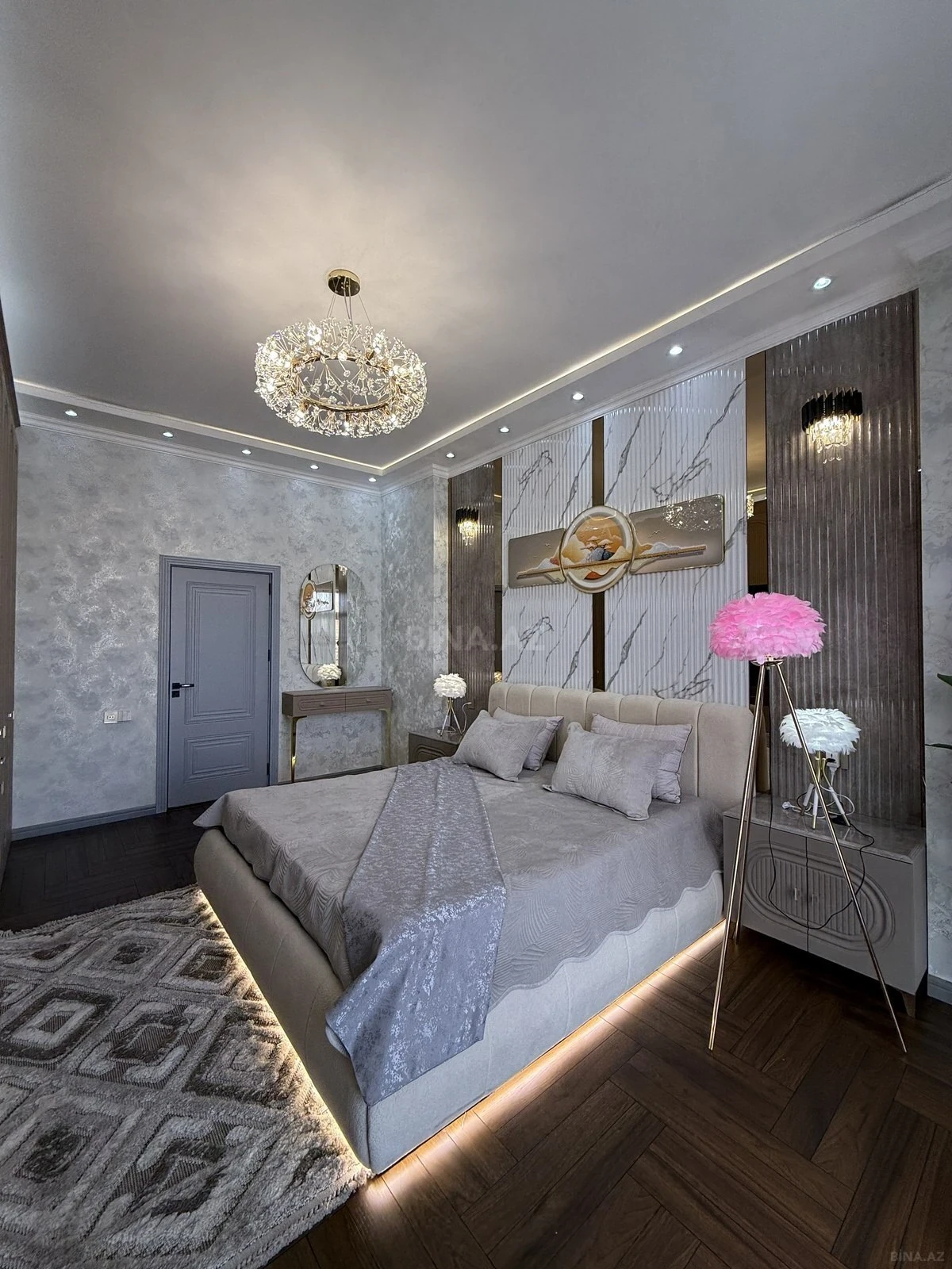 Satılır 3 otaqlı mənzil 106 m²