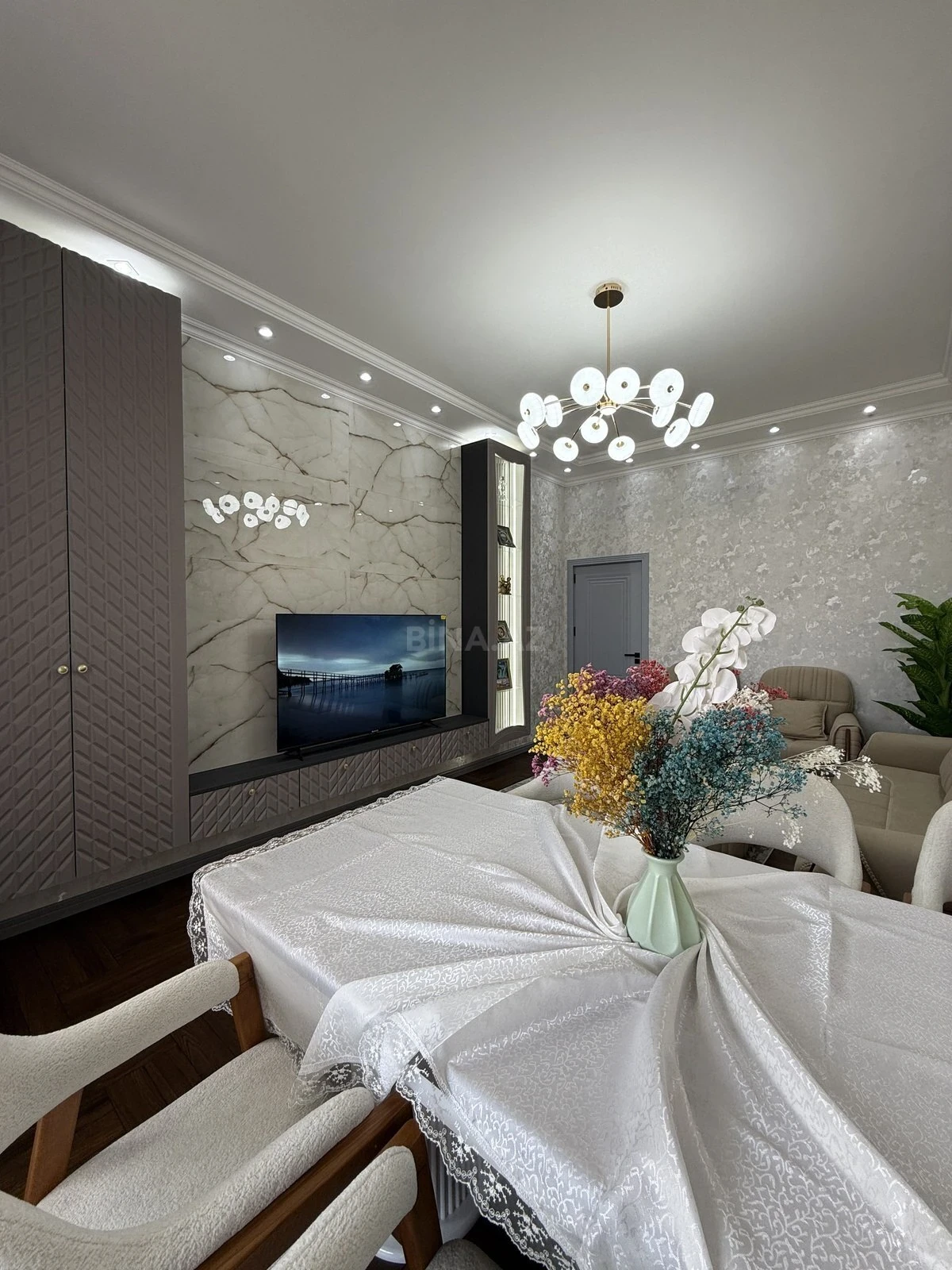 Satılır 3 otaqlı mənzil 106 m²