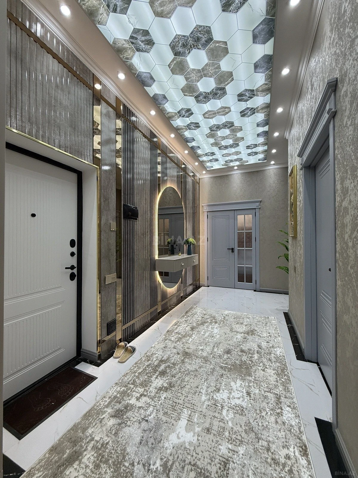 Satılır 3 otaqlı mənzil 106 m²