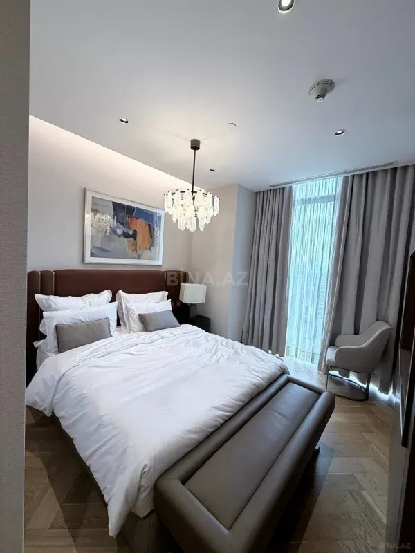 Kirayə verilir 3 otaqlı mənzil 165 m²