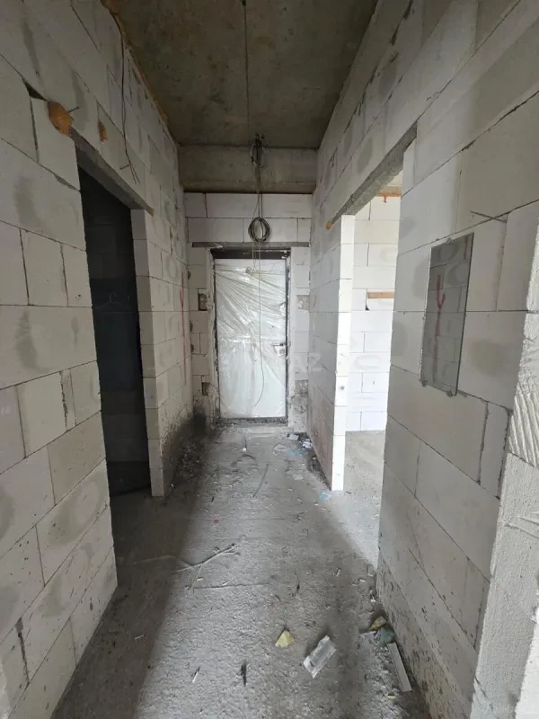Satılır 1 otaqlı mənzil 52 m²