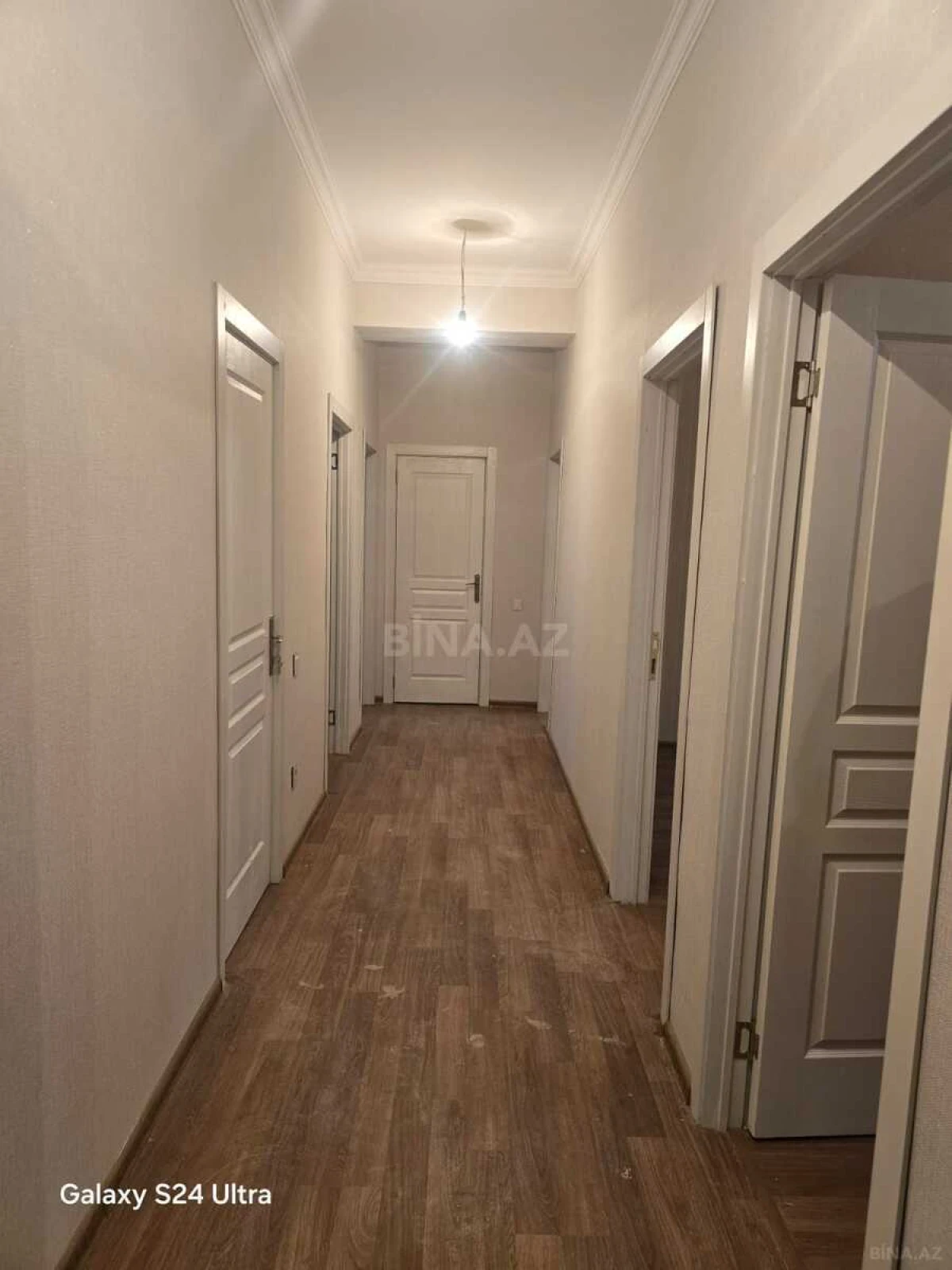 Satılır 4 otaqlı mənzil 100 m²