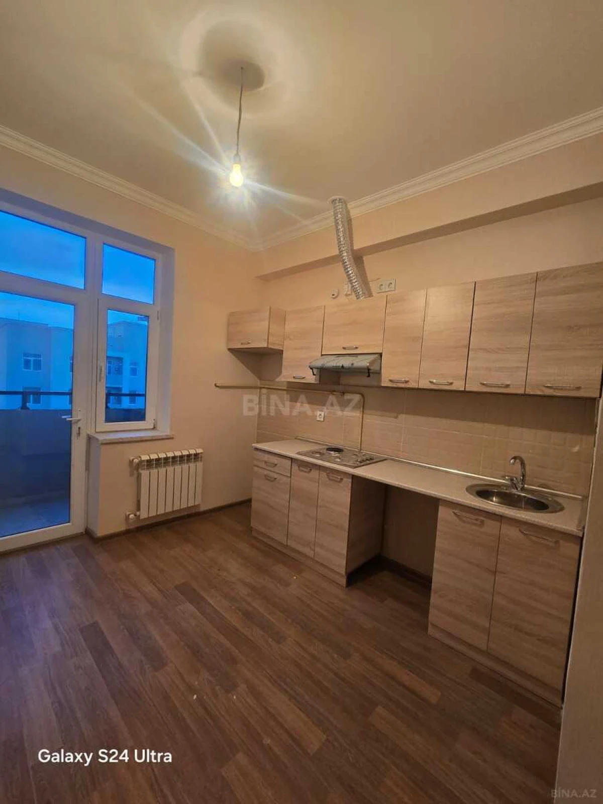 Satılır 4 otaqlı mənzil 100 m²