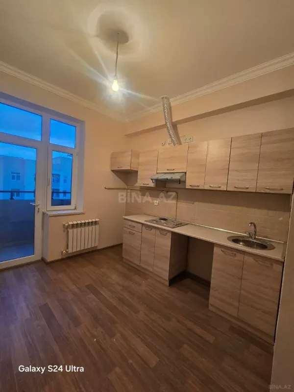 Satılır 4 otaqlı mənzil 100 m²