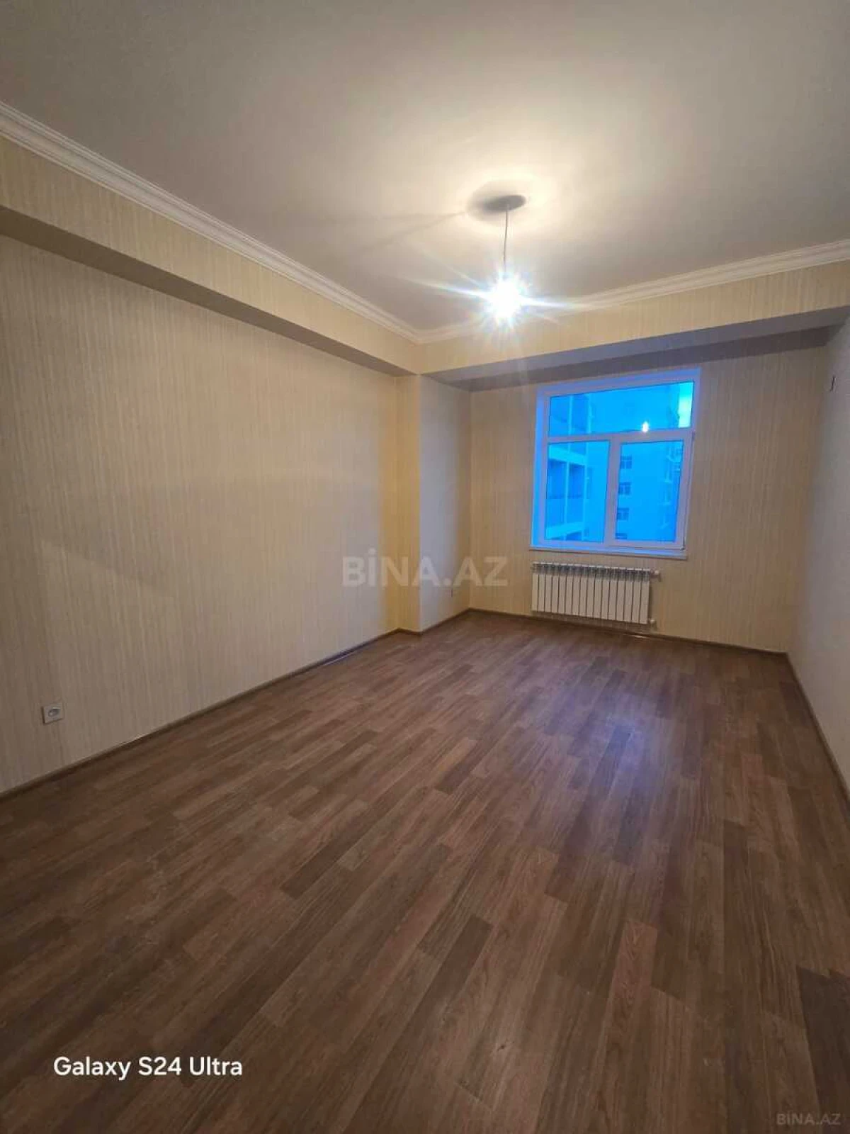 Satılır 4 otaqlı mənzil 100 m²