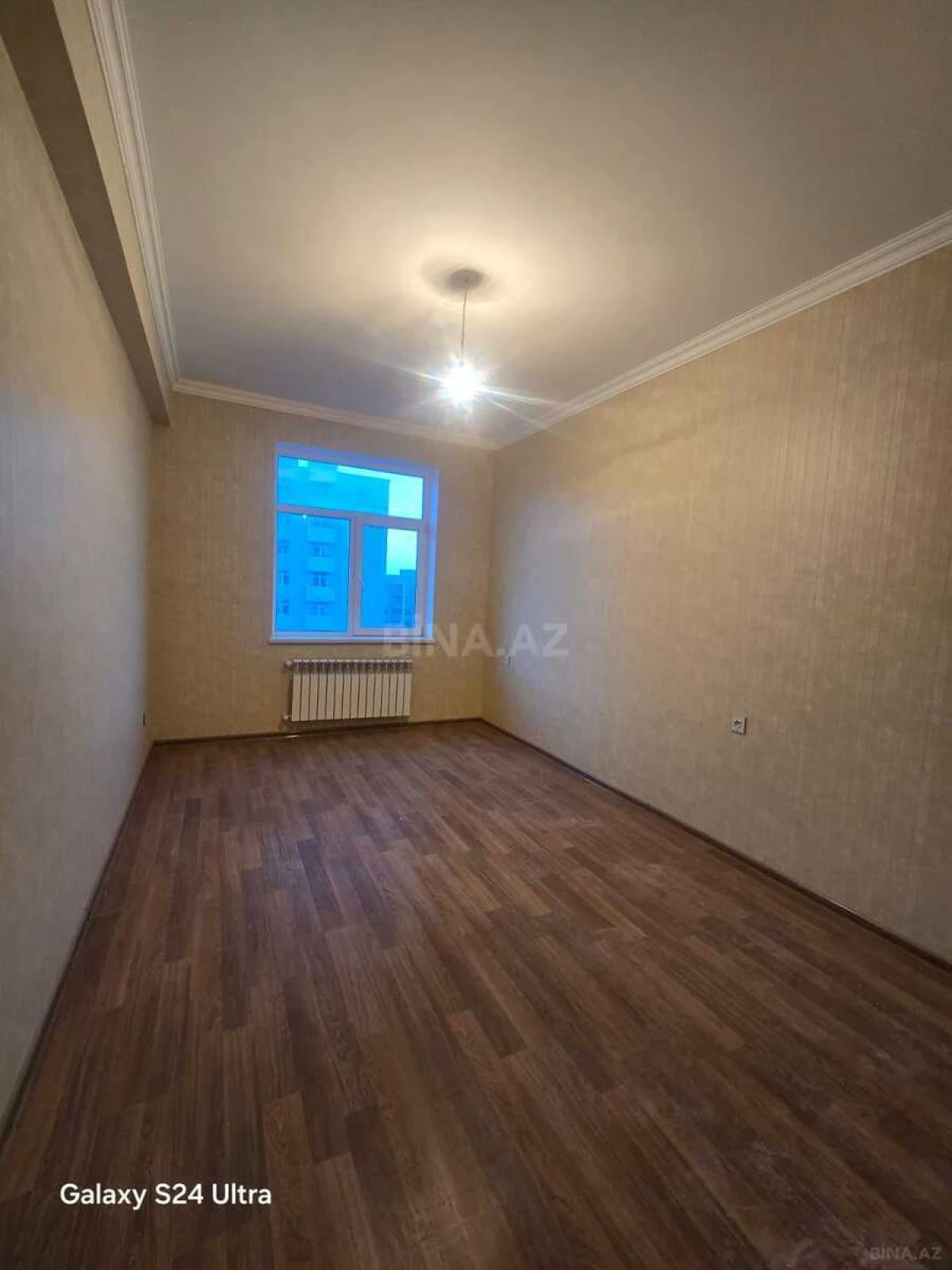 Satılır 4 otaqlı mənzil 100 m²