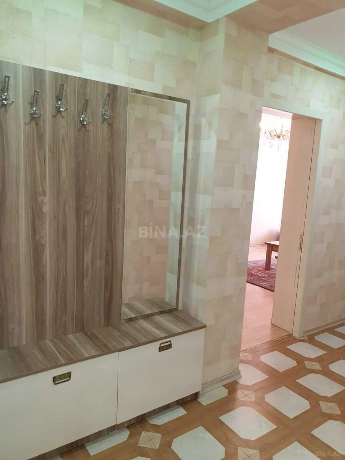 Kirayə verilir 2 otaqlı mənzil 60 m²