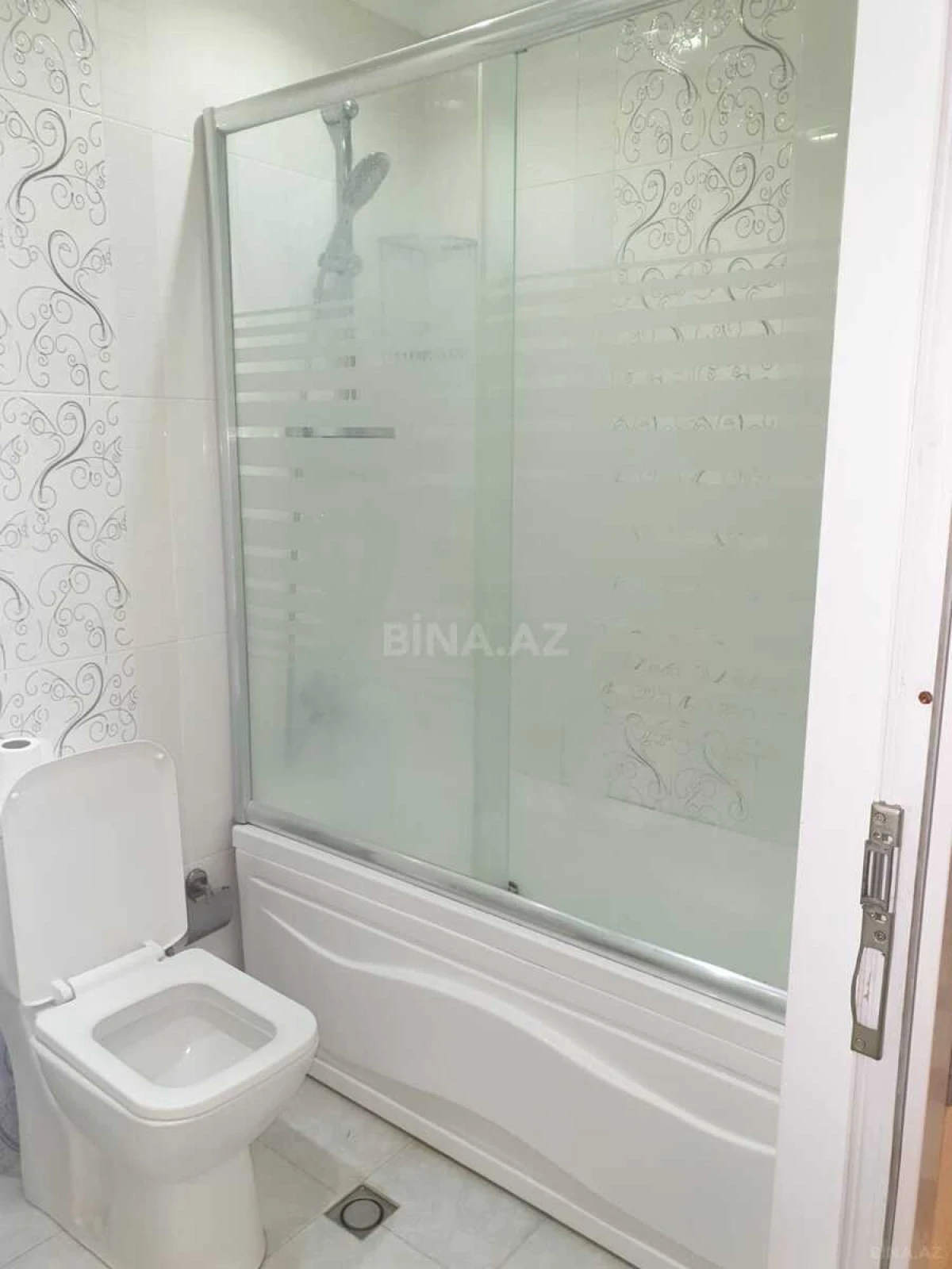 Kirayə verilir 2 otaqlı mənzil 60 m²