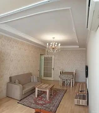 Kirayə verilir 2 otaqlı mənzil 60 m²
