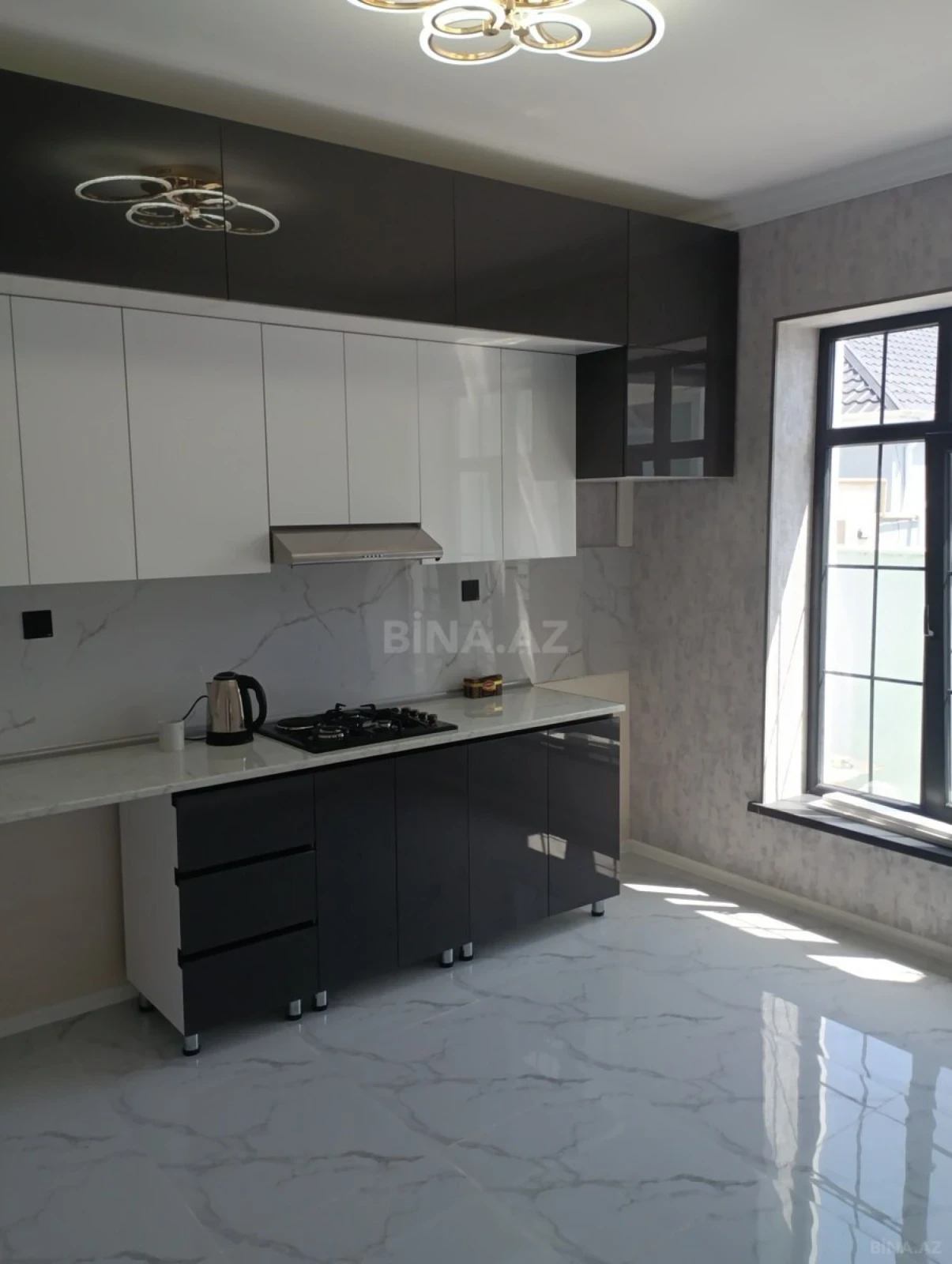 Satılır 4 otaqlı həyət evi 130 m²