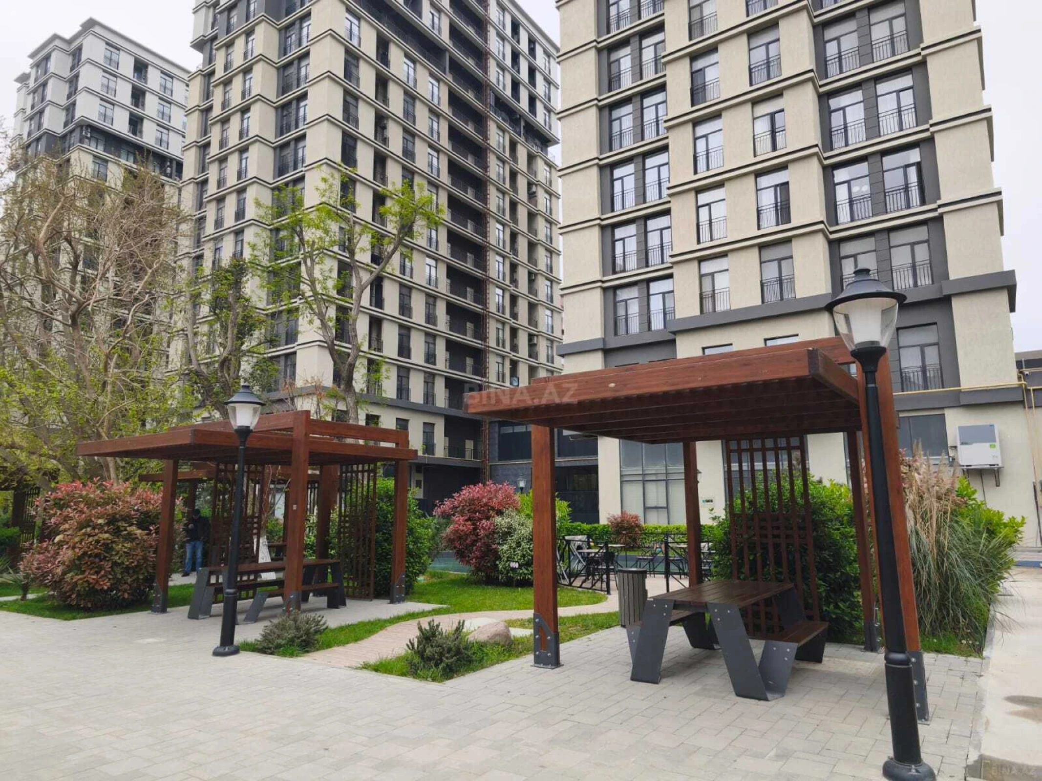 Kirayə verilir 2 otaqlı mənzil 70 m²