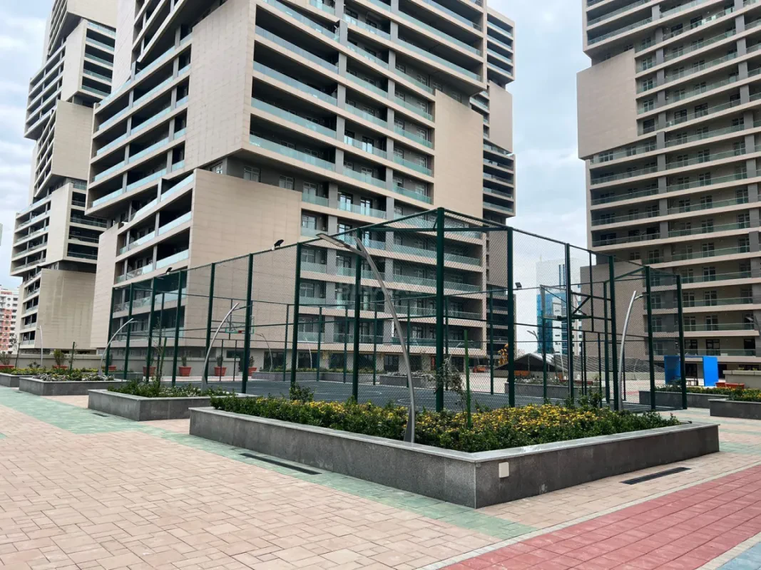 Kirayə verilir 3 otaqlı mənzil 103 m²