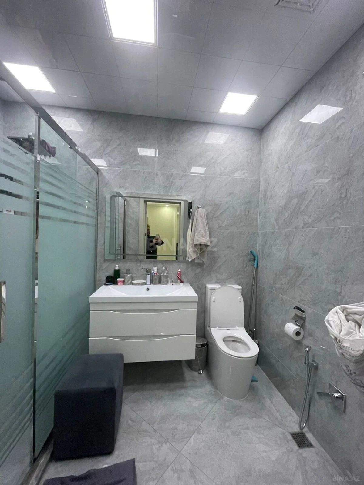 Kirayə verilir 3 otaqlı mənzil 103 m²