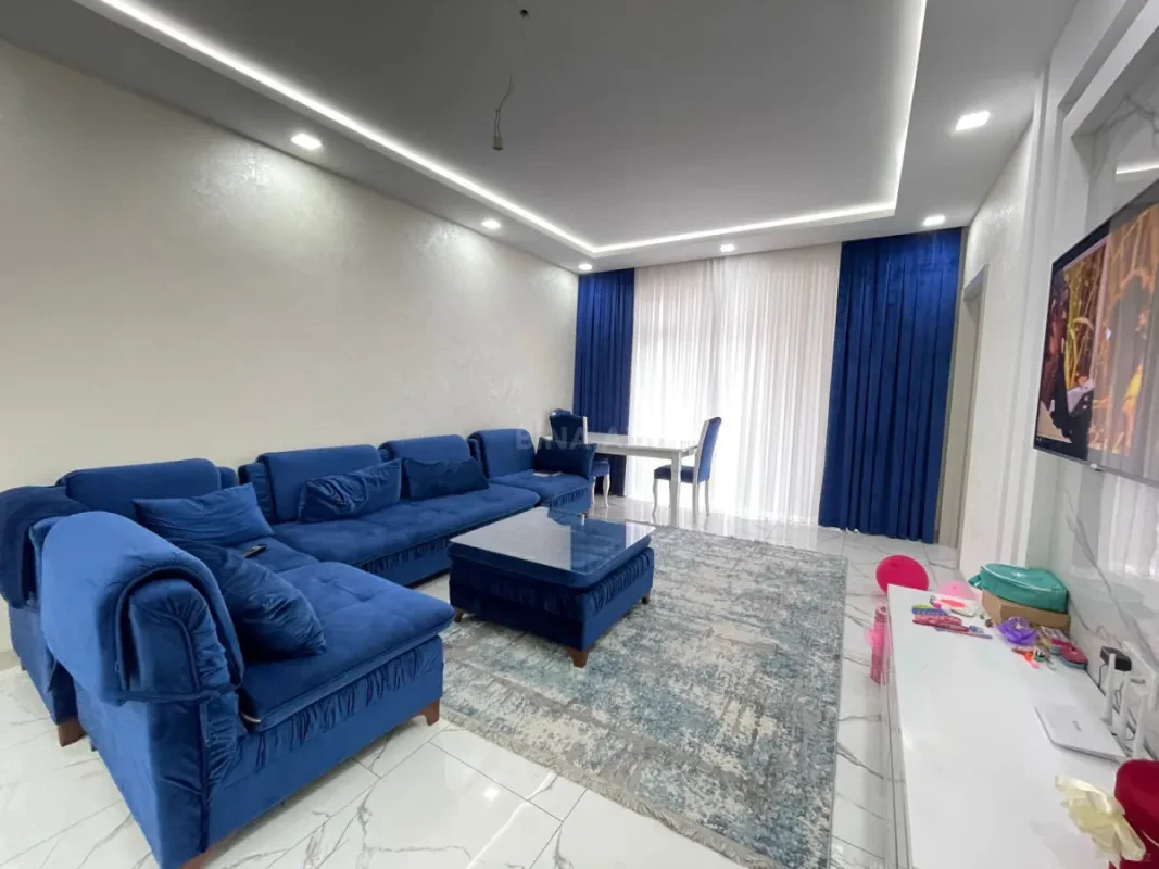 Kirayə verilir 3 otaqlı mənzil 103 m²