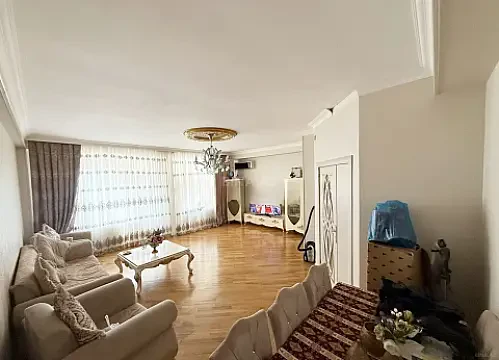 Satılır 4 otaqlı mənzil 133 m² — Bakı, İnşaatçılar 4 otaq 133.00 m²