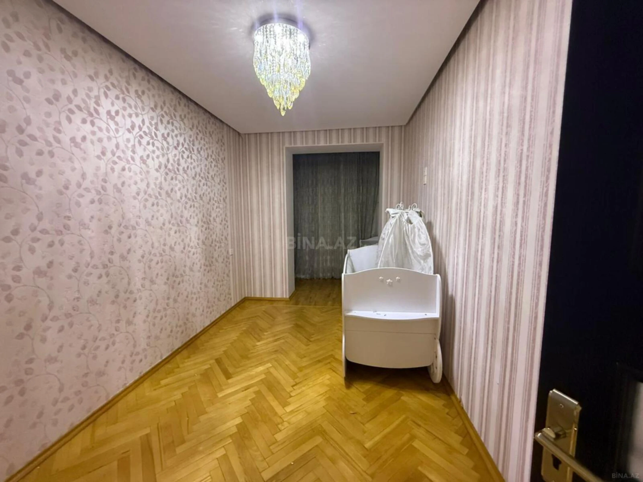 Satılır 3 otaqlı mənzil 87 m²