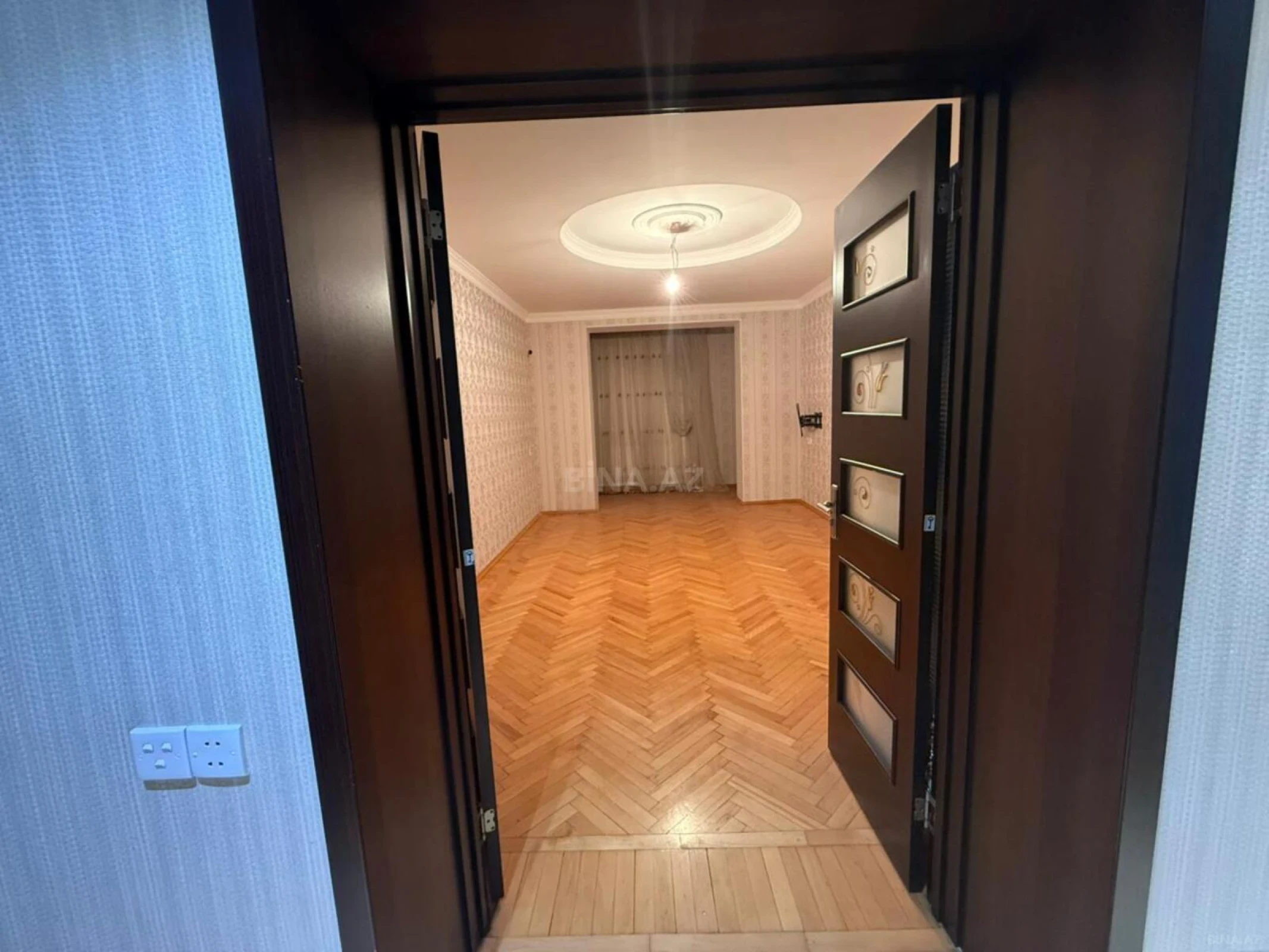 Satılır 3 otaqlı mənzil 87 m²