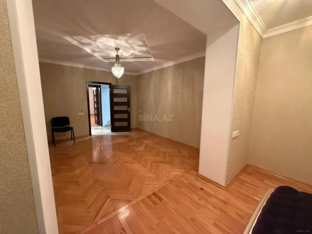 Satılır 3 otaqlı mənzil 87 m²